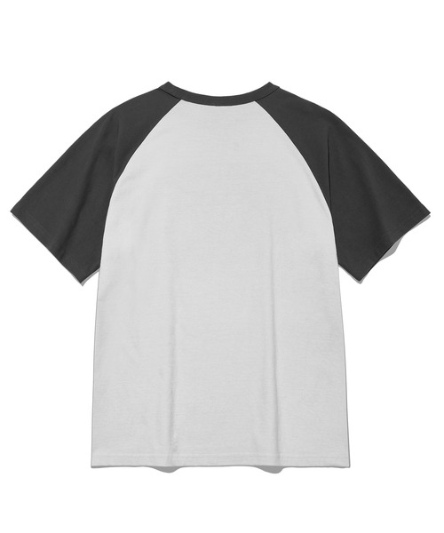 모던 그래픽 래글런 티셔츠-차콜-FILLUMINATE